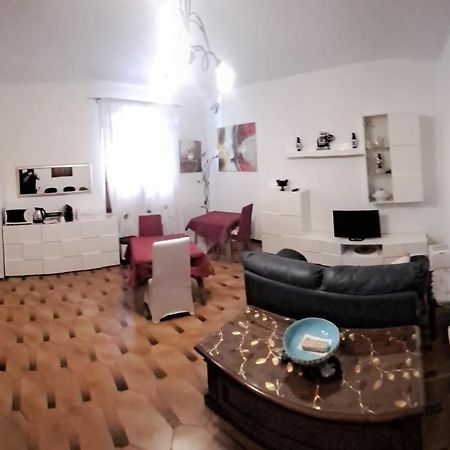 Room Grigra Ancona Buitenkant foto
